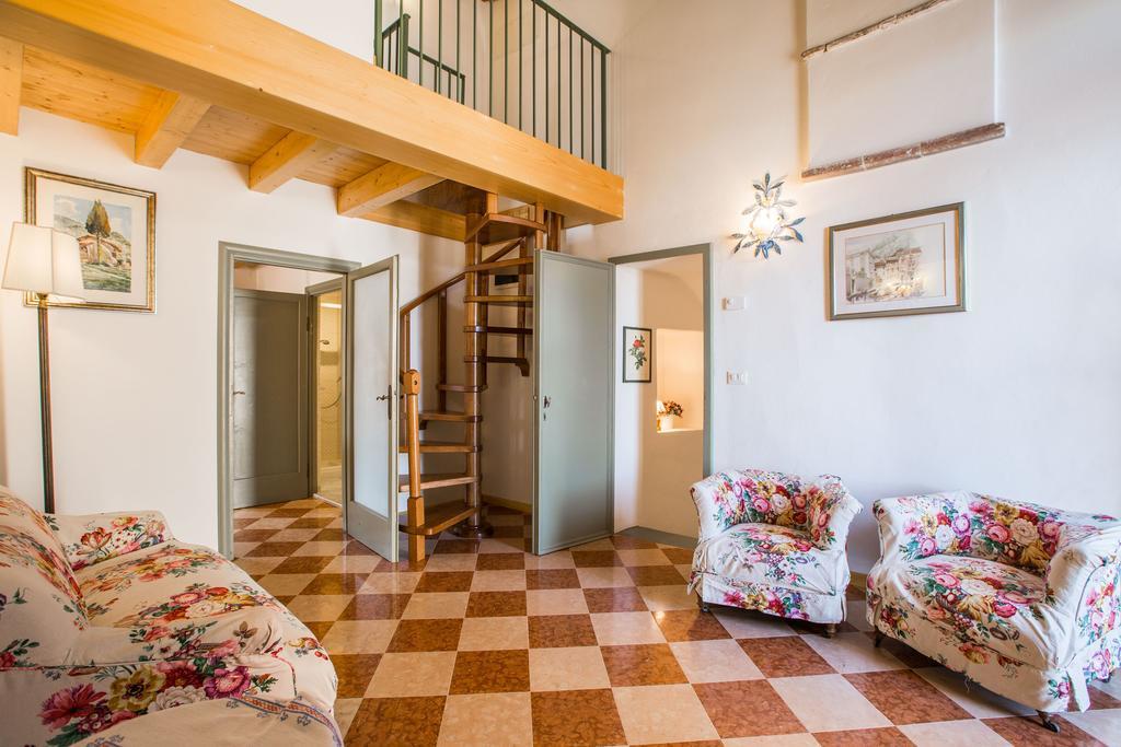 Le Camerine Apartment Water Front Toscolano Maderno Exterior foto