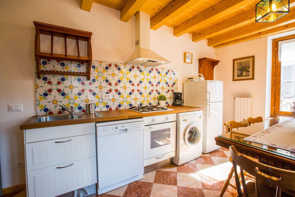 Le Camerine Apartment Water Front Toscolano Maderno Exterior foto